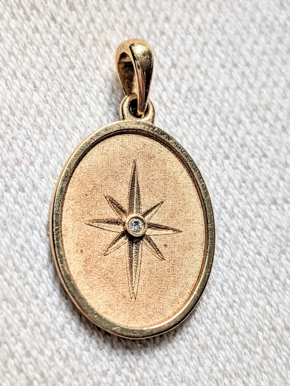 Kinn X Mother.ly Oval 14K Gold Diamond Pendant North Star ONLY